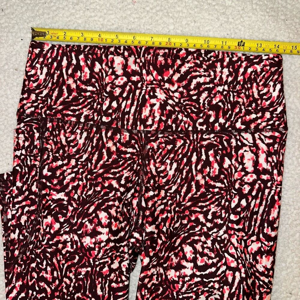 Under Armour Large Cropped Compression Leggings B… - image 5